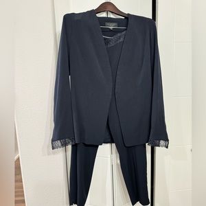 Dark Blue Laundry Suite size 8/10